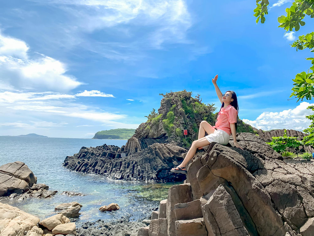 Góc chụp và cách tạo dáng tại Gành Đá Đĩa